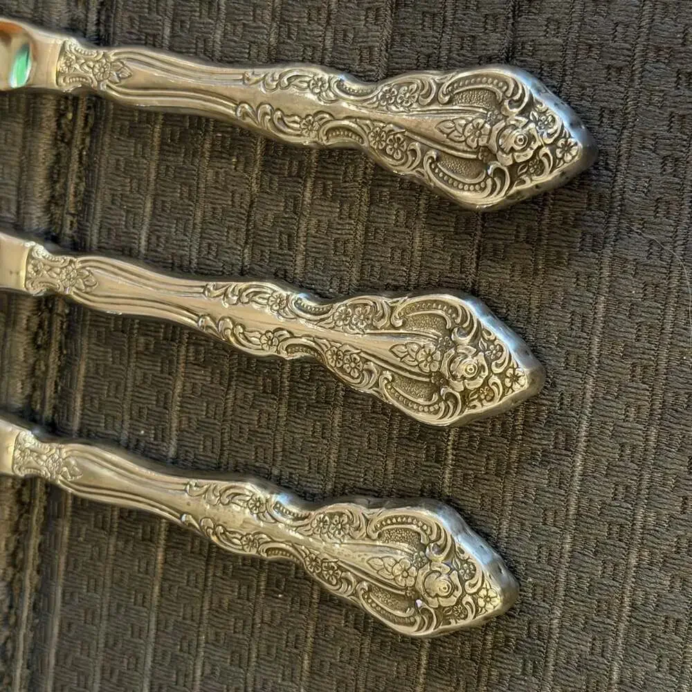 Oneida Michelangelo Dinner Knives Set of 3 Stainless Steel Silverware